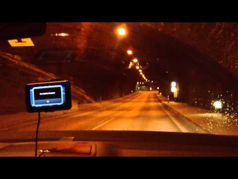 A Drive Through HvalfjÃ¶rÃ°ur Tunnel