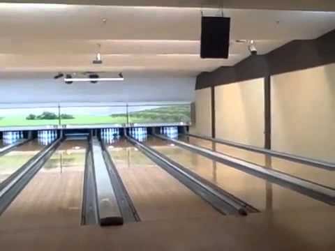 Guy Makes 9 Bowling Strikes In 1 Minute