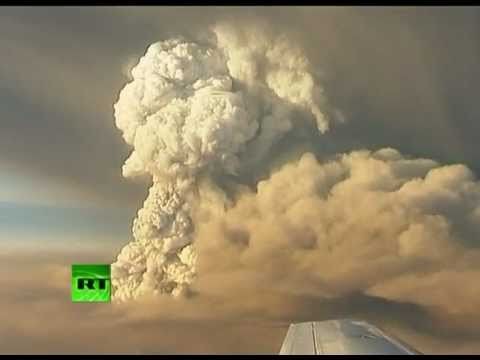 Video of Iceland volcano eruption, giant ash clouds from Grimsvotn