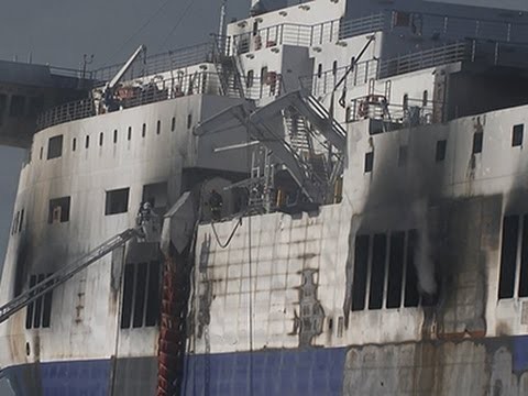 Greek Ferry Search Delayed by Heat
