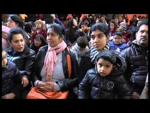 Napoli - La Befana dei migranti con consegna giocattoli -live- (06.01.15)