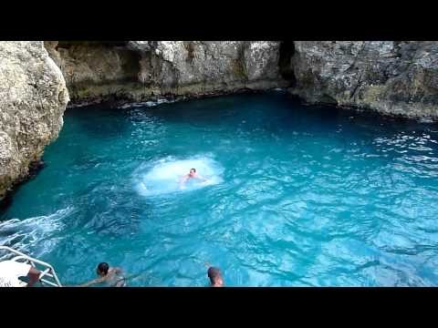 Cliff Jumping : Rick's Cafe Negril Jamaica