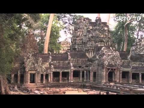 Cambodia - Tau Prom