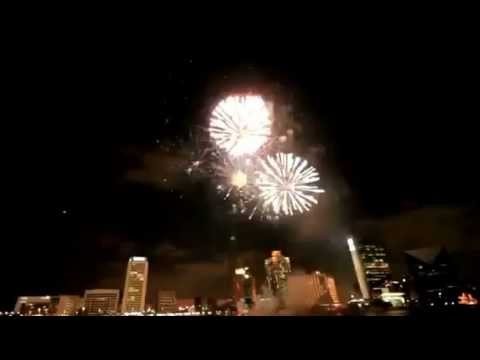 NEW YEARS FIREWORKS IN KUWAIT CITY 2013