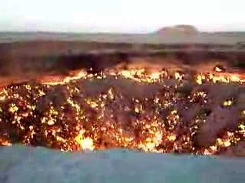 Flaming Crater, Darvaza Turkmenistan 1/6 - Phillips Connor