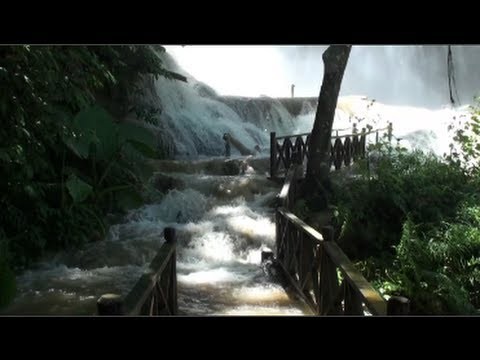 Les chutes de Kuang Si / Kuang Si falls (Laos)
