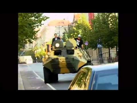 Vilnius mayor uses tank to crush car
