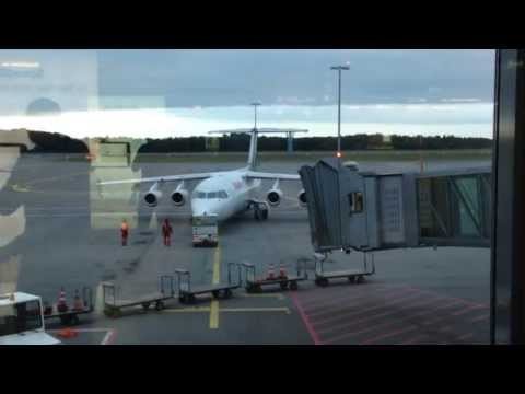 Avro RJ100 SwissAir Push back@Luxembourg Airport (ELLX)