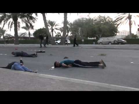 Bahrain's army deliberately kills peaceful protesters with live rounds 
