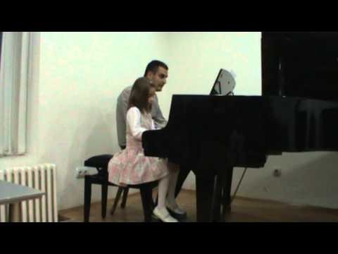 Ivana Maznejkova / Macedonia - 6 years old  pianist  ( to Leni with Love )