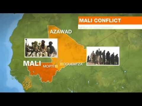 Mali Islamist group seizes key town
