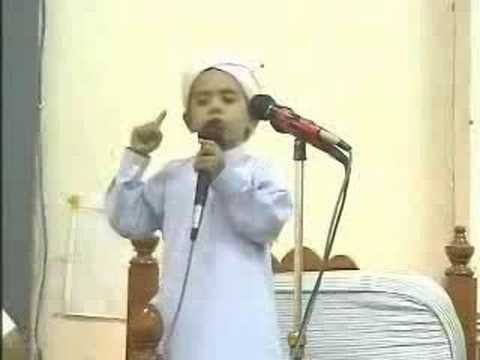 Little Imam Child (Das Wunder kind) KORAN ISLAM