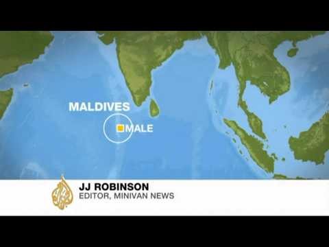 Maldives president quits after protests