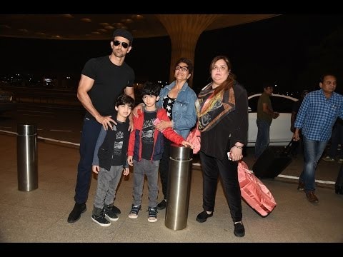 Snapped: Hrithik leaves for Maldives on family vacation