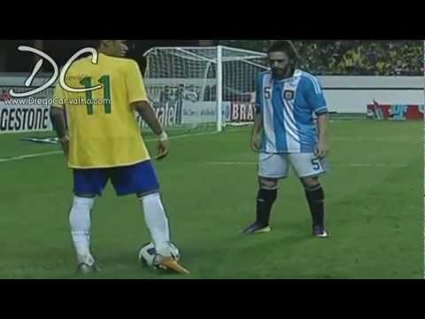 Neymar vs. Mexico (A) 2011/12 - by mem0