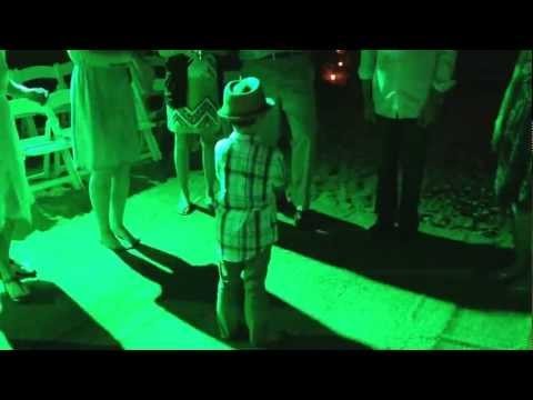 5 year old Mati dancing like Psy Gangnam Style - 1080p HD