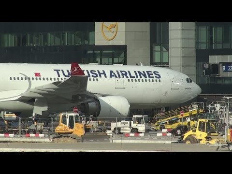TURKISH Airlines Airbus A330 Landing at Frankfurt Airport - Runway Handling