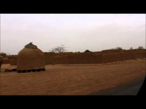 Village alongside road Niamey - Zinder