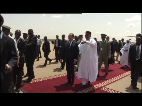 Hollande au Niger : lancement de l'opÃ©ration anti-terroriste Barkhane - #J