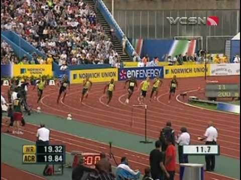 Usain Bolt wins 200 meter sprint