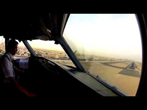 [HD]Cockpit Qatar Airways A330-300 landing at Doha Int'l