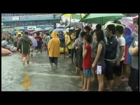 Philippines mass evacuation from crippling floods