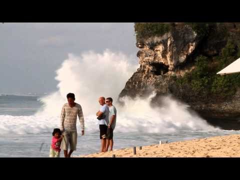 big waves in Balangan beach in Bali