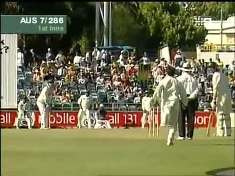 Justin Langer 197 vs Pakistan 2004 Perth