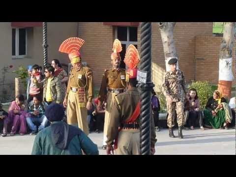 India - Pakistan border ceremony 03 27022012.MOV