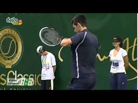 Very funny! Novak Djokovic parodies Serena Williams (big boobs)