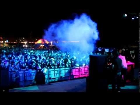 Calvin Harris Beachside live in Qatar - Global DJs & iLoveQatar.net