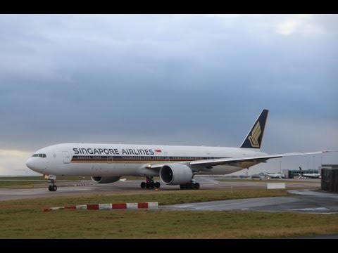 Singapore Boeing 777 300ER Takeoff From Manchester