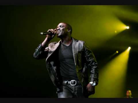 Akon - Nosy Neighbour (I See You) Version Live in Dakar