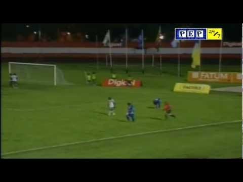 El Salvador [3] vs Suriname [1] : 11.11.2011 : WCQ2014