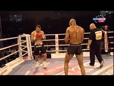 Superfight: Redouan Cairo (Suriname) - Andrei Stoica (Romania)
