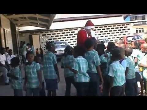 The Christmas  Movie : Santa Goes To Suriname The Film - with Puck and Frie