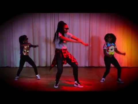 Skitta en Skittergirls ft Minigirls - Biertju der bij (deel 9) dans je fit 