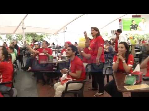 Comunidad Chilena disfrutoÌ del partido contra EspanÌƒa por canal 4 (18/06