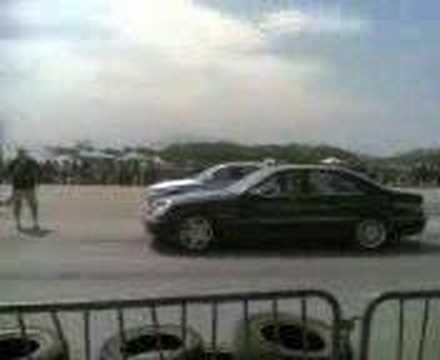 BMW E60 M5 vs S55 AMG Drag Race