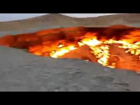 Door To Hell   Darvaza Gas Crater in Derweze