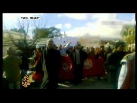 Tunisia jobless protests rage
