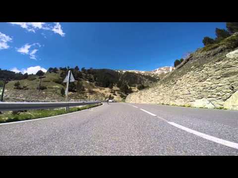 descenso de Adrian Pulido y Alex Sans riders de Buddywood en Andorra
