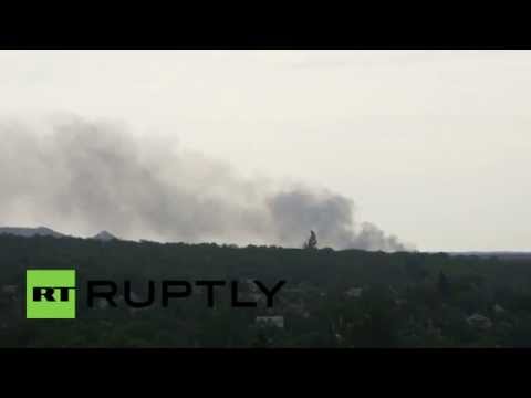 Ukraine: Smoke fills sky in conflict-ridden Semyonovka