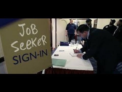 US Jobless Claims Fall to 8-Year Low