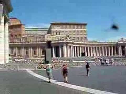 Italy Vacation - VaticanCity - St. Peters Basilica_2