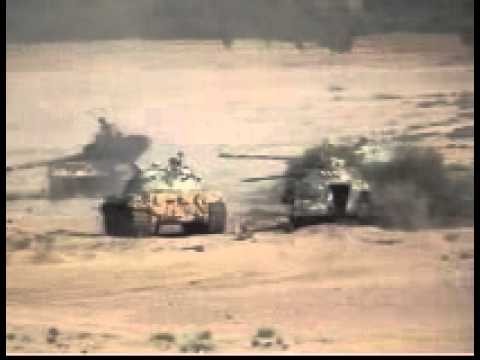 Yemen rebel runs up to T55 and places explosives
