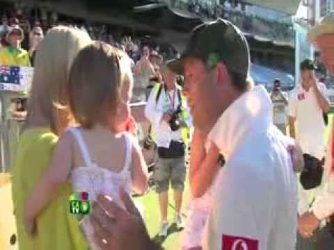 AUS vs SA -Fans CRY as Ponting leaves the ground during his last match.mp4